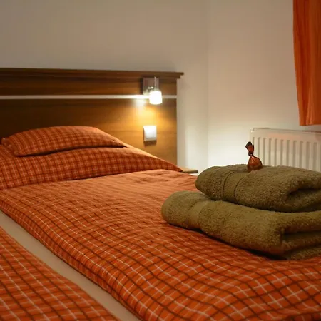 Bodza Vendeghaz - Apartmanhaz Apartment Demjen