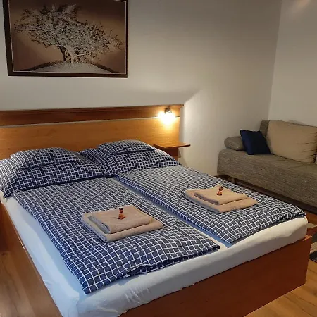 Apartment Bodza Vendeghaz - Apartmanhaz *