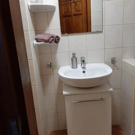 Bodza Vendeghaz - Apartmanhaz Demjen