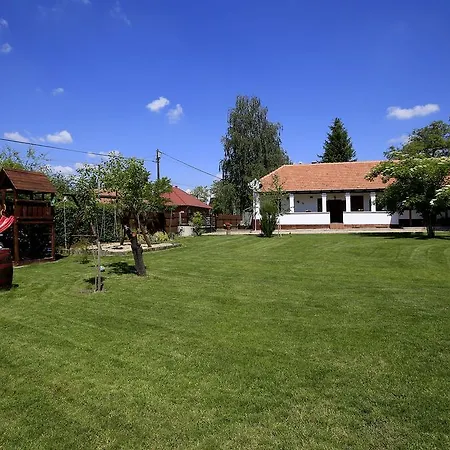 Apartmán Bodza Vendeghaz - Apartmanhaz *